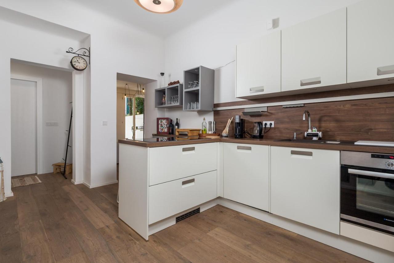 Apartman Rhea Opatija Eksteriør billede